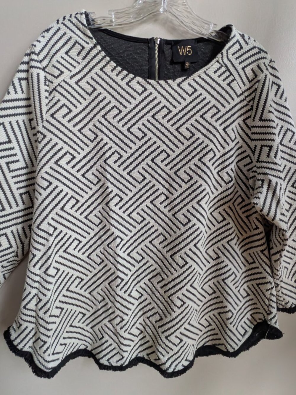W5 Anthropologie Geometric Back Zip Long Sleeve Top Black White Sz XL USA #746